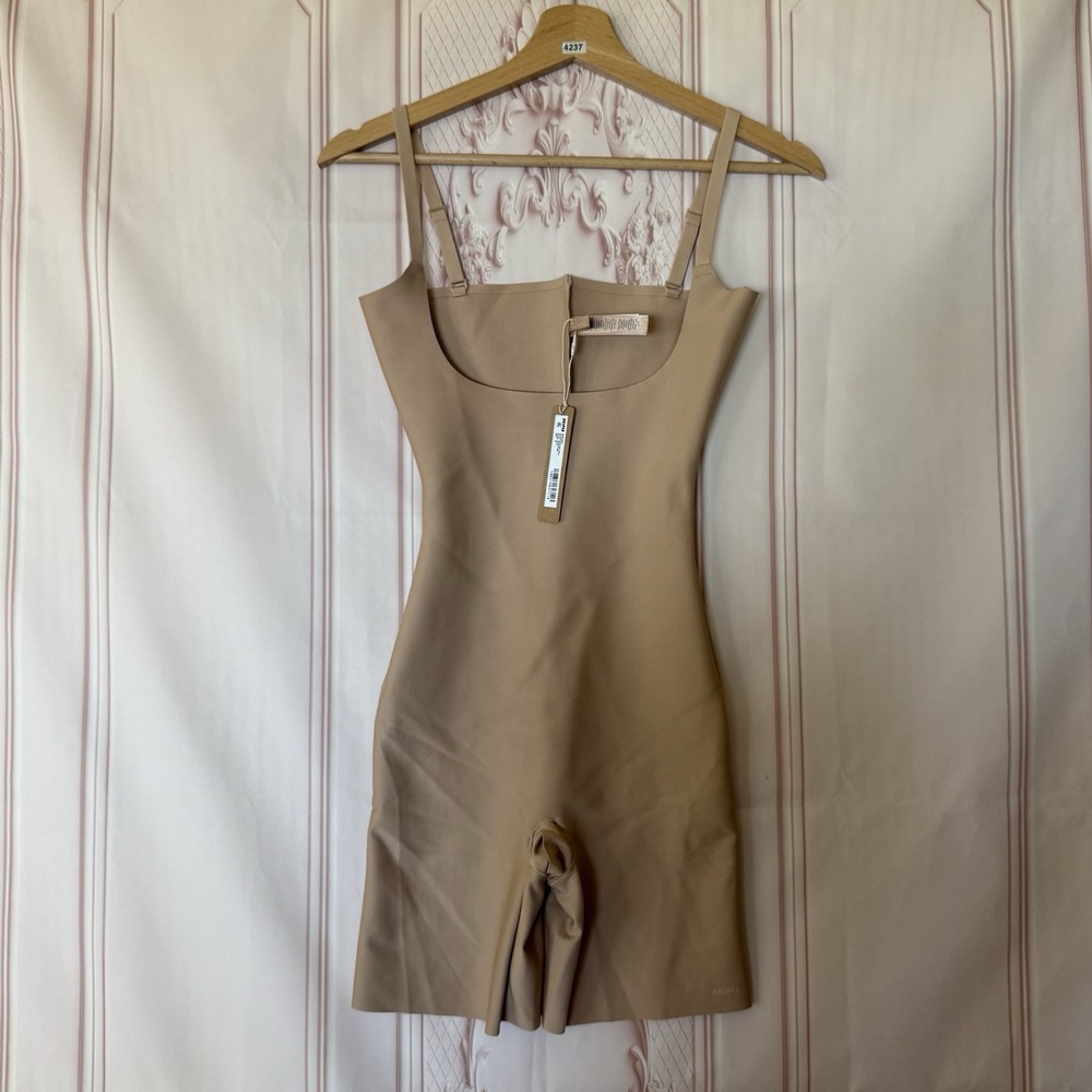 NWT SKIMS BODY ZONED OPEN BUST Mid Thigh BODYSUIT In Clay Size Medium $88